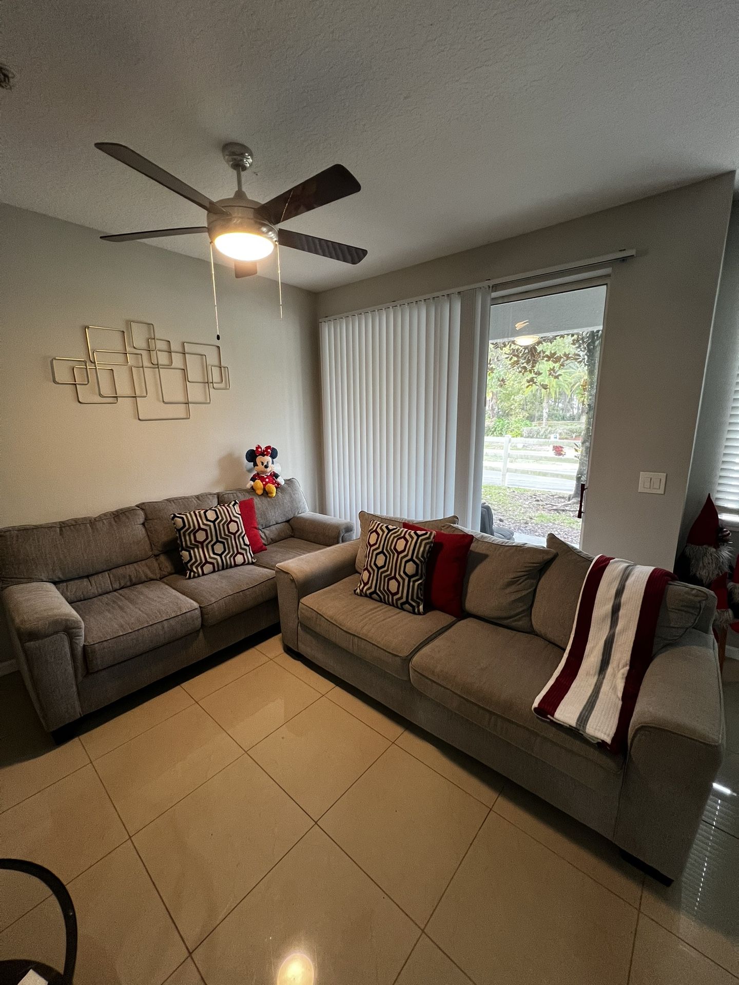 Muebles De Sala Y Comedor