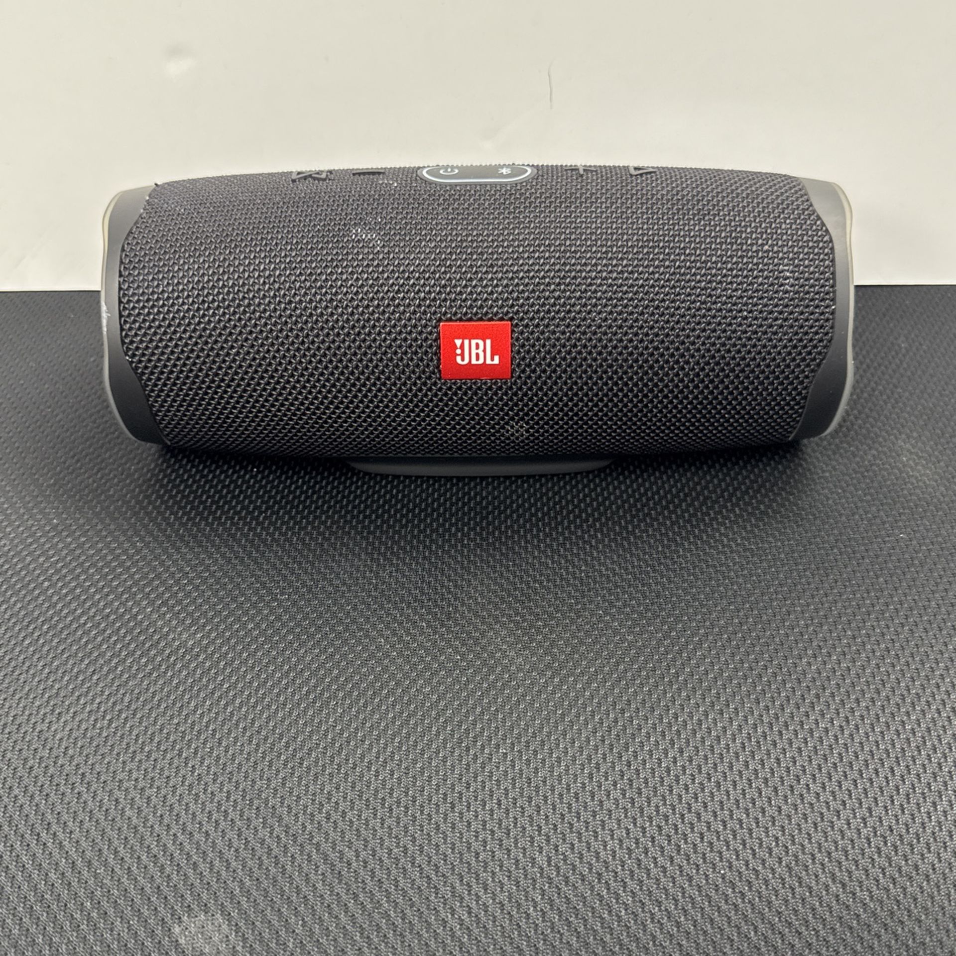 JBL CHARGE 4 BLUETOOTH SPEAKER