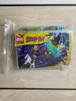LEGO Scooby-Doo Mystery Plane 75901 100% Complete Set
