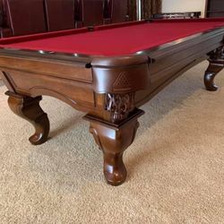 Beautiful Pool Table 