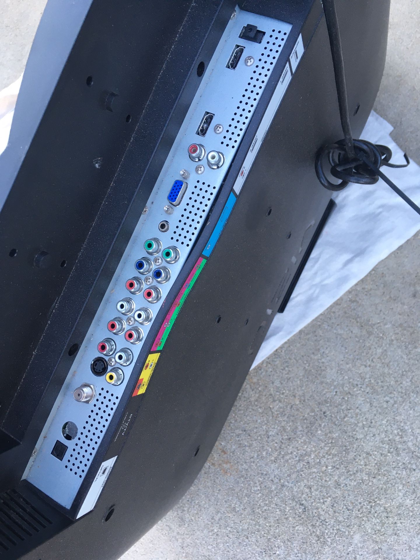 Vizio 32 Tv VW32L HDTV for Sale in Whittier, CA OfferUp