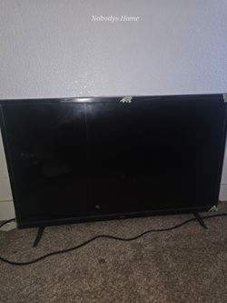 TCL Flat Screen TV 32?"?