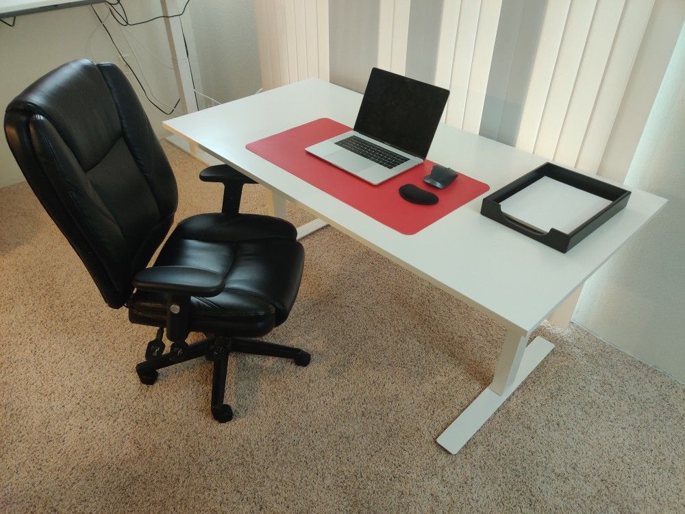 IKEA SKARSTA - standing desk for sit/stand work