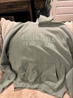 Essential hoodie