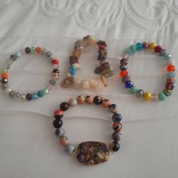  NEW NATURAL STONES  AND BEADS 
