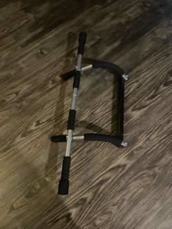 Pull up bar for home