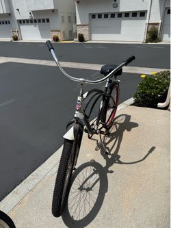 Black Beach Cruiser