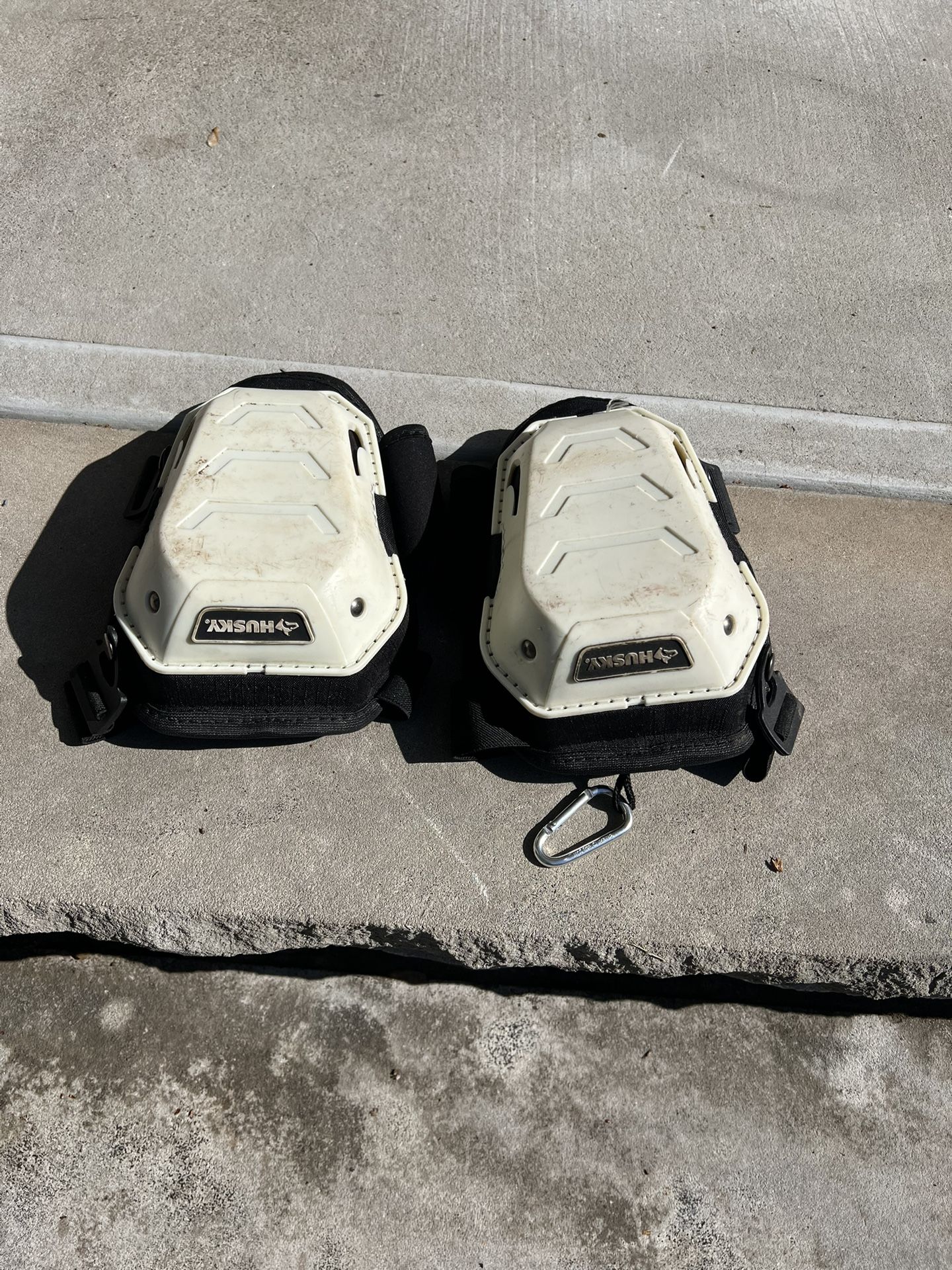 Husky Knee Pads