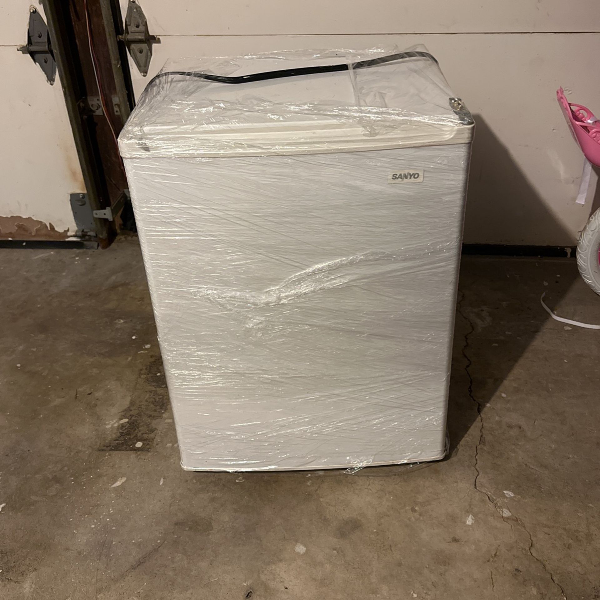 Mini Fridge