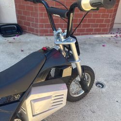 Razor MX350 Electric Dirt Bike – Great Condition