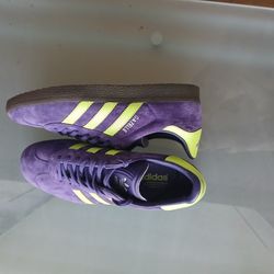$40 For Adida GAZELLE size 9 men