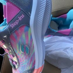 Sport Skechers kids size 1 new