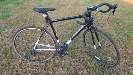 Schwinn Phocus 1400 Road Bike – 14-Speed, Great Condition