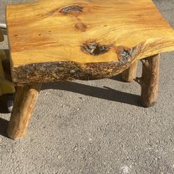 Wood Beautiful Table And Wood Clock 