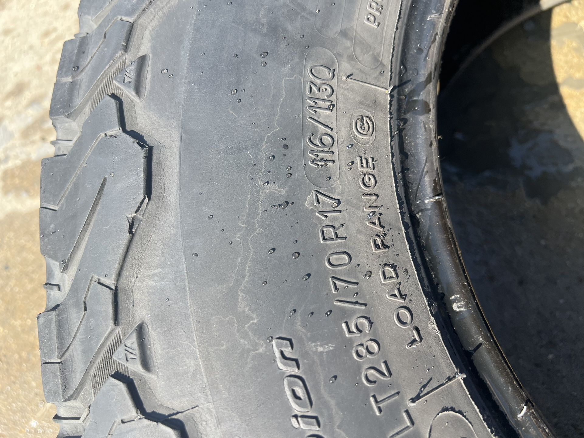 BFG KO2 285/70r17