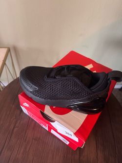 Little kids Nike air max’s Brand new 11C