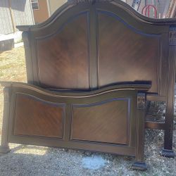 Bed in perfect condition complete