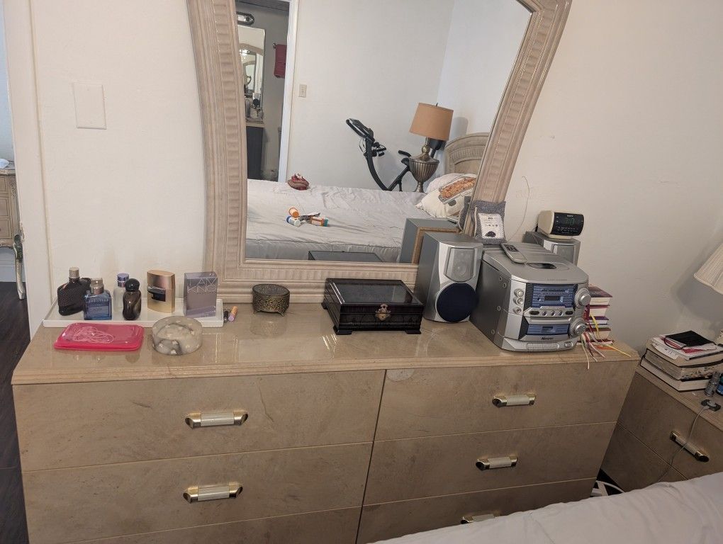 Estate Sale Item - Bedroom dresser