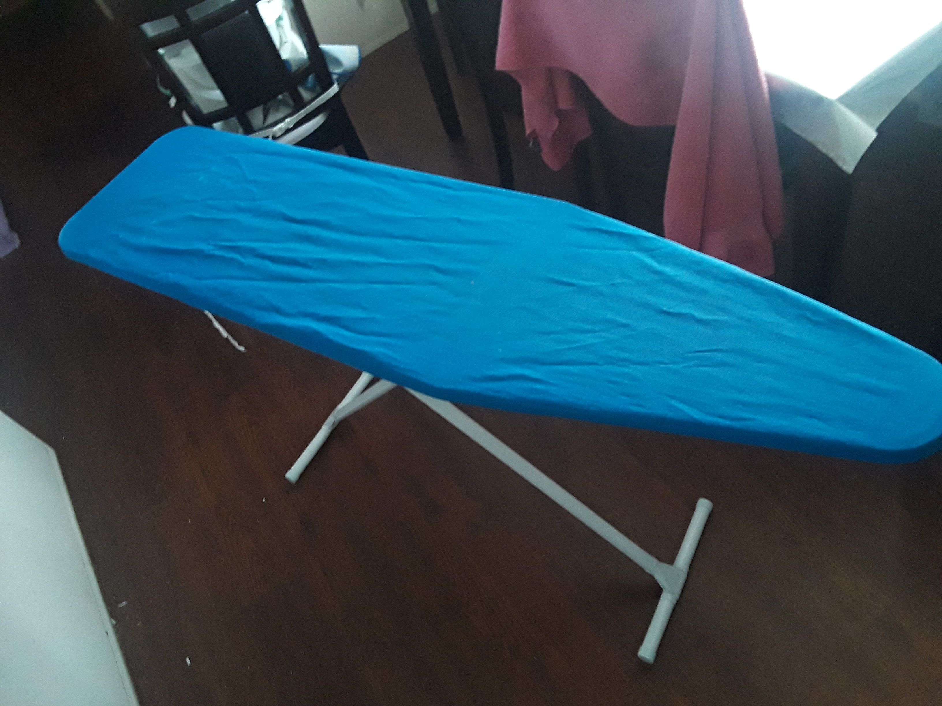 Ironing donkey-burro de planchar