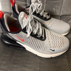 Nike Air Max 270