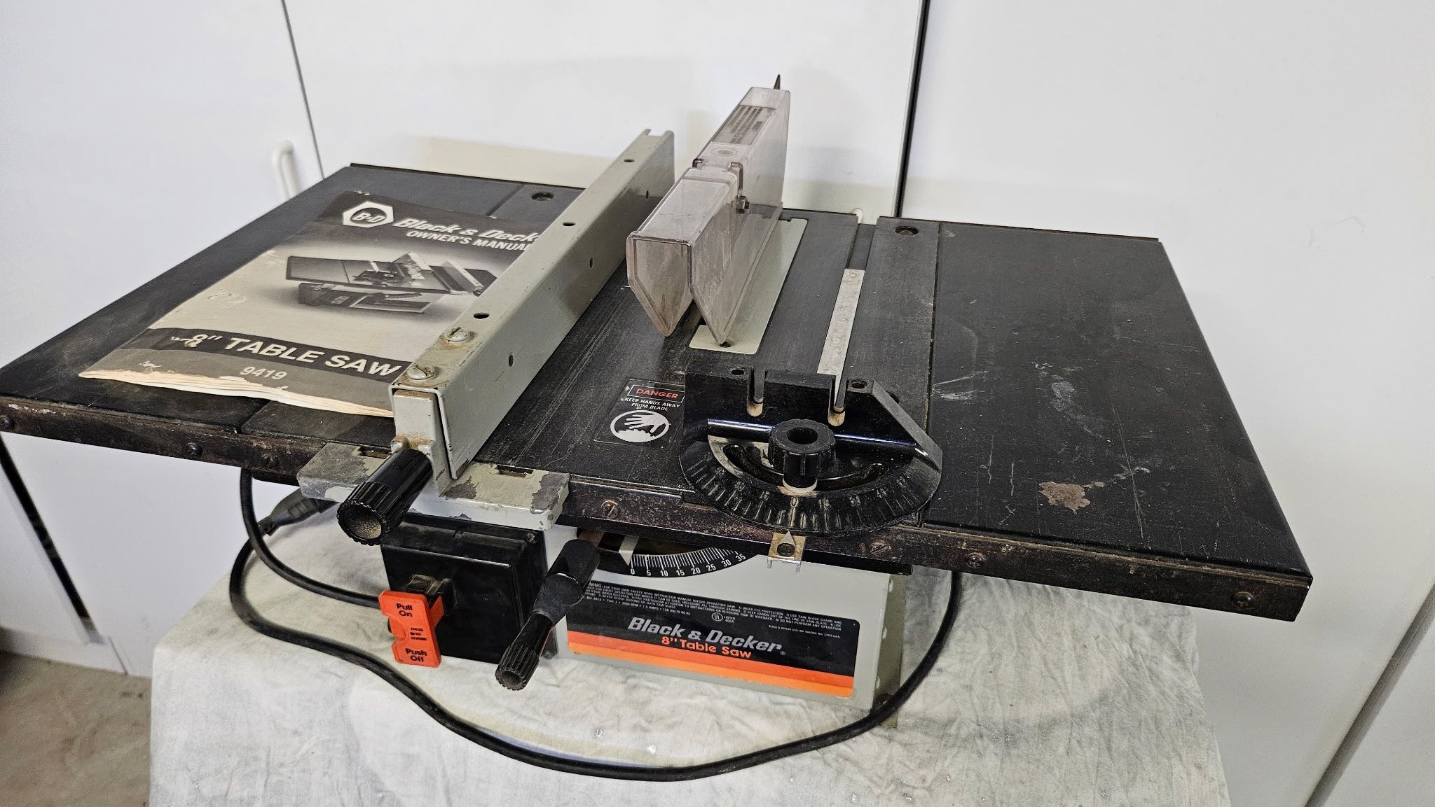 Black & Decker 8" table saw 