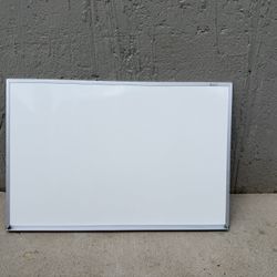 Dry erase board with full tray 