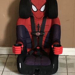 LIKE NEW SPIDER MAN CONVERTIBLE CAR SEAT 2 IN 1