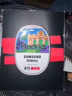 Limited edition Samsung Galaxy x BTS collab. Madrid