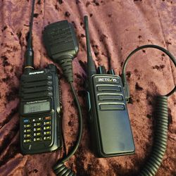 2 Handheld 2 Way Radios 