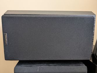 Venturi bookshelf speakers (a pair)