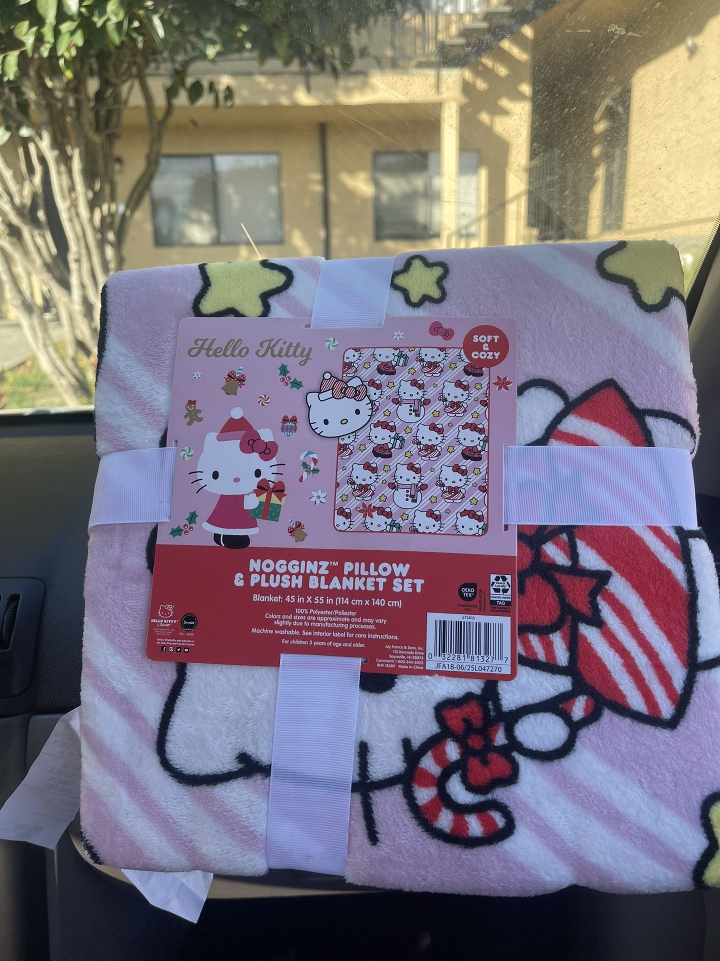 Hello Kitty Christmas Blanket