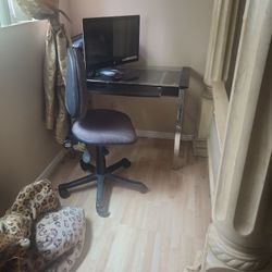 Desk With Office Chair 💺 