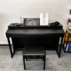 ROLAND RP750 digital piano 