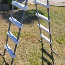 Pool Ladder!