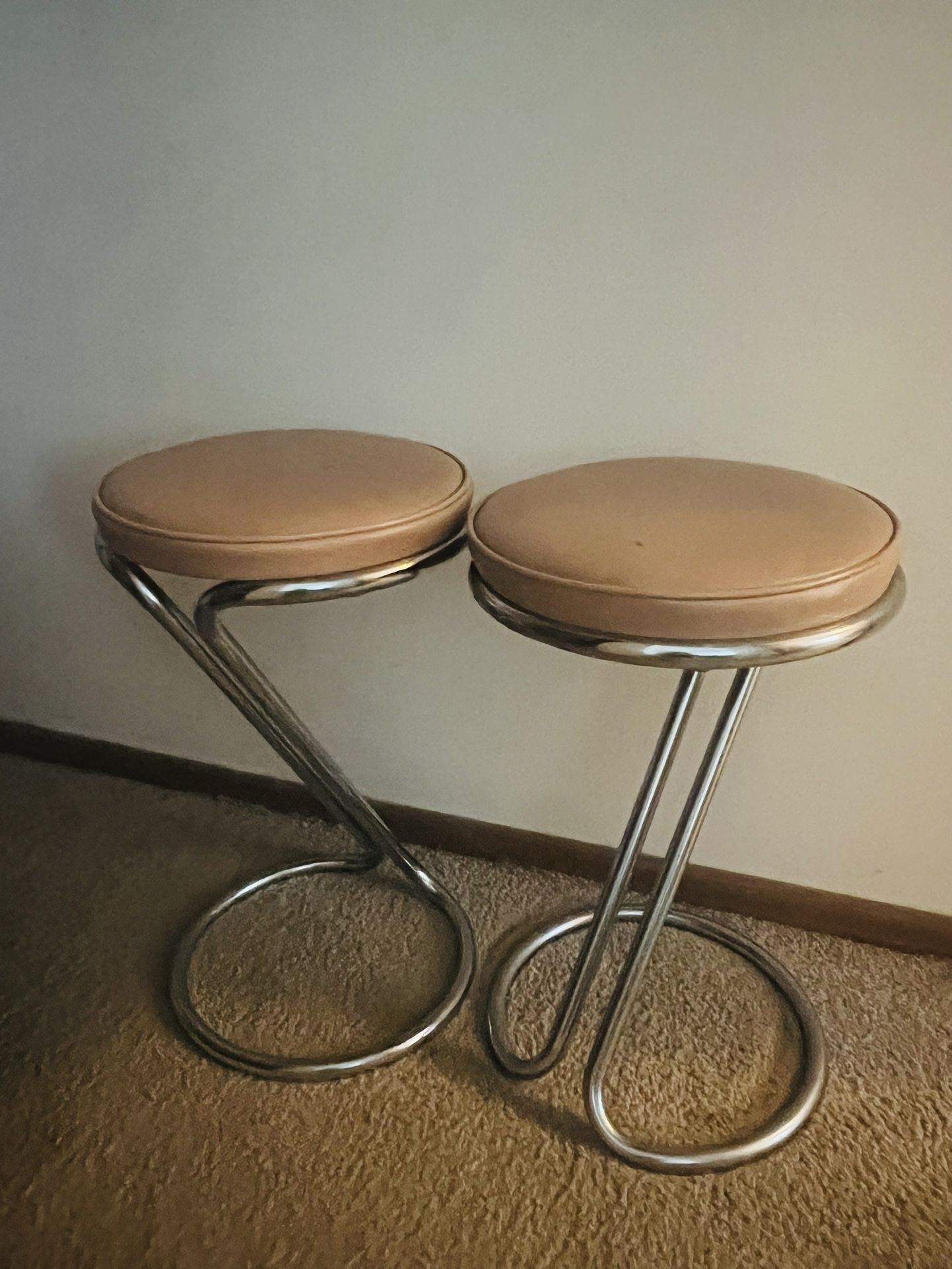 Chairs And TV stand For Sale