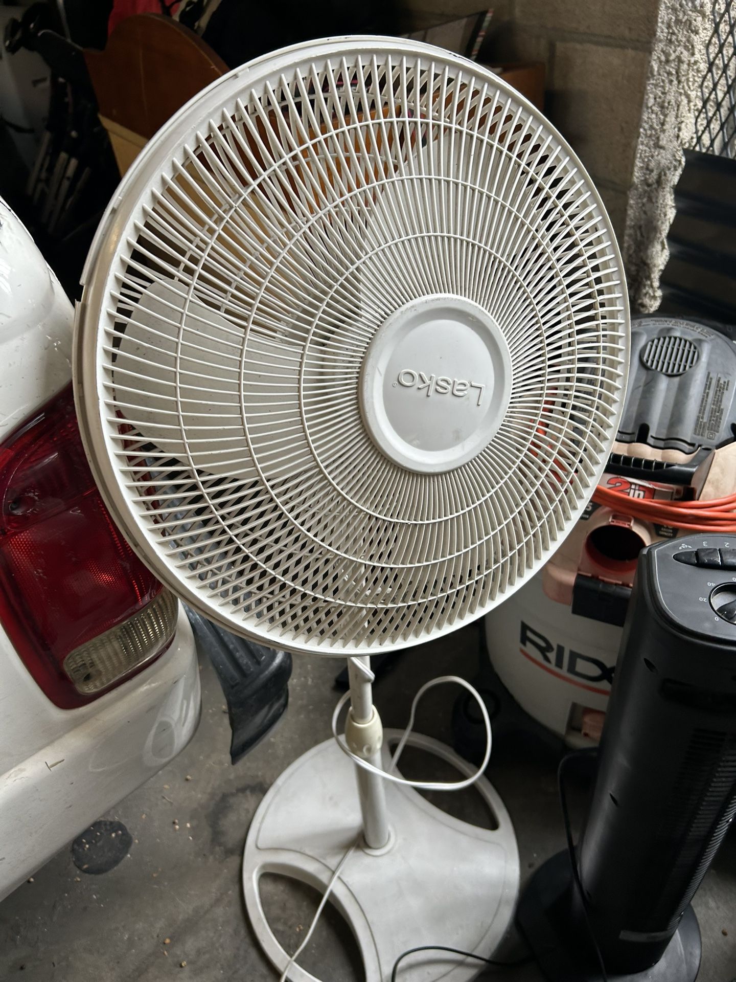 2 Fans For 30