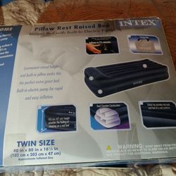 Twin Dura-beam Pillow Rest Raised Airbed With Built In Electric Pump. 