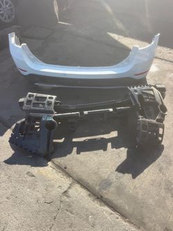 2014 BMW X1 Rear Bumper White color $350