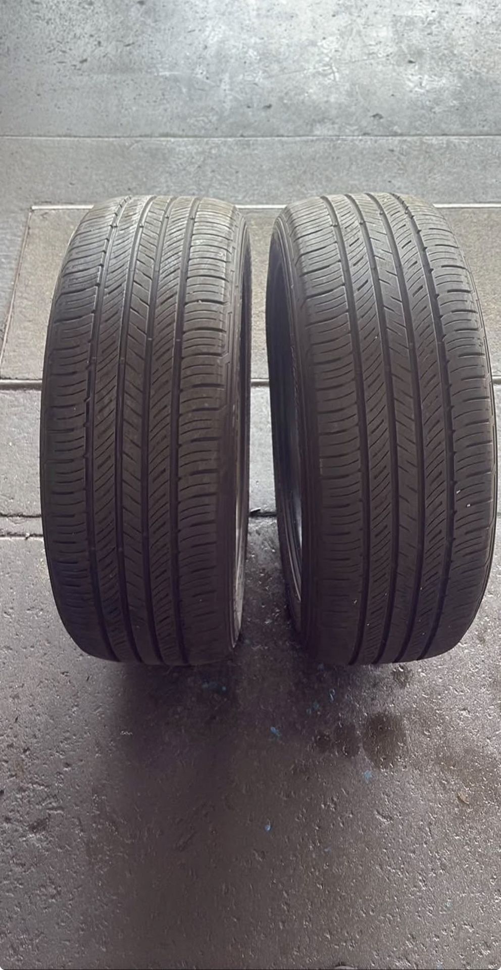225/5519. 2/ KUMHO CRUGEN HP71