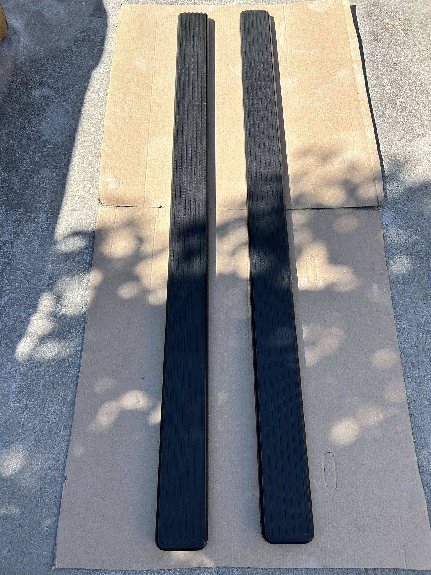 Chevy Suburban Running Board Year 2000-2020