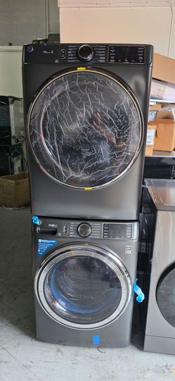 NEW GE STACKABLE WASHER AND DRYER FRONT LOAD