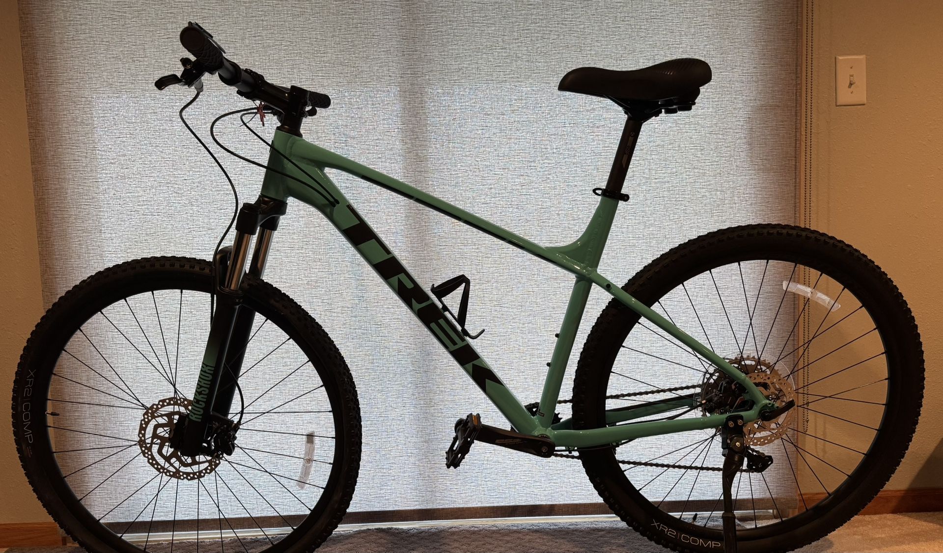 Trek Marlin 7 Mountain Bike