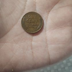 1938 Broadstruck Lincoln Wheat Penny. No Mint Mark. With Errors.
