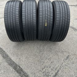 Set. Tires. 225. 65. 17.  Michelin. 