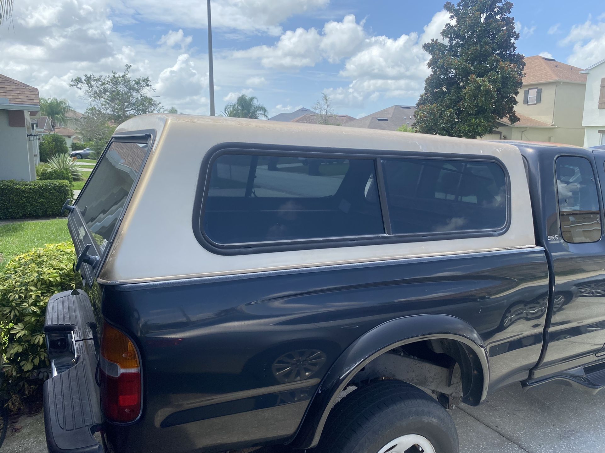 Fiberglass Topper For Small Truck Ranger Chevy S10 Or Small Pickup