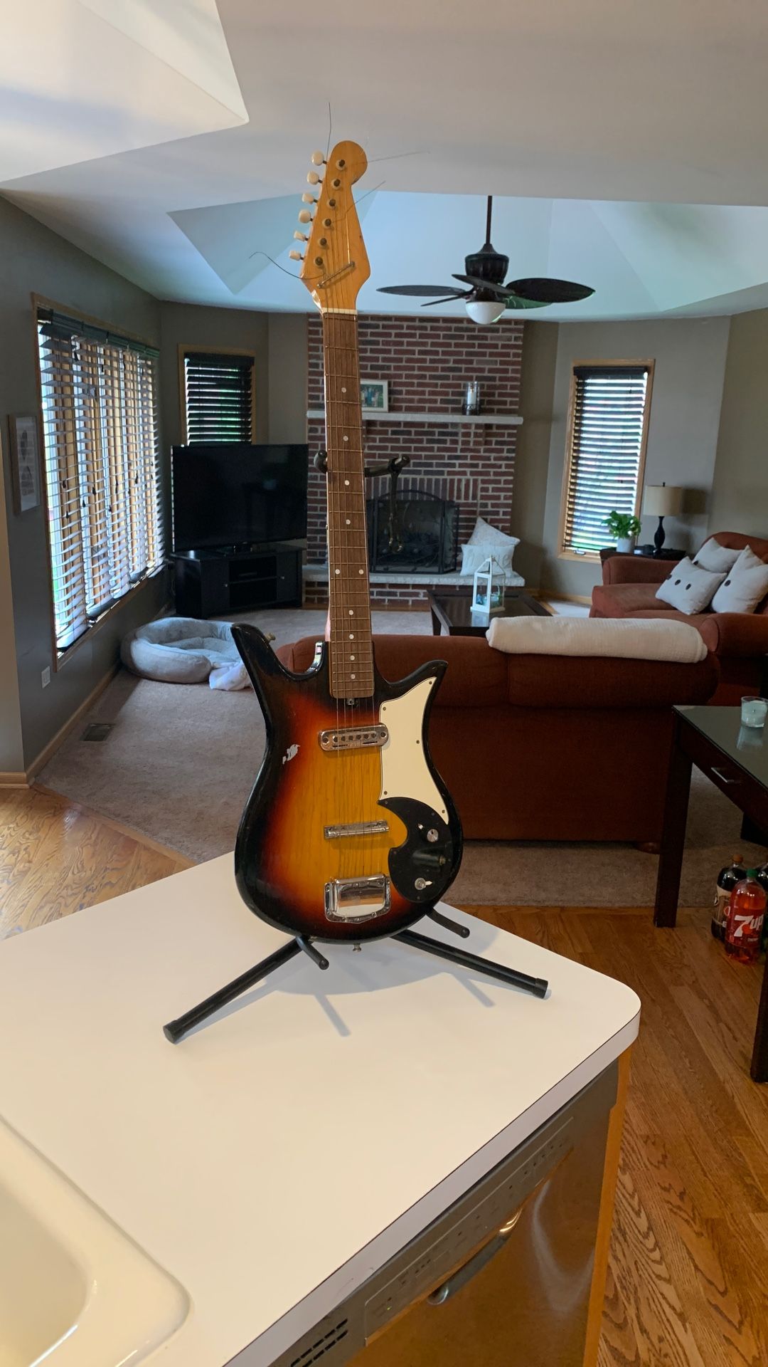 Vintage 1960’s Teisco Japan Electric Guitar