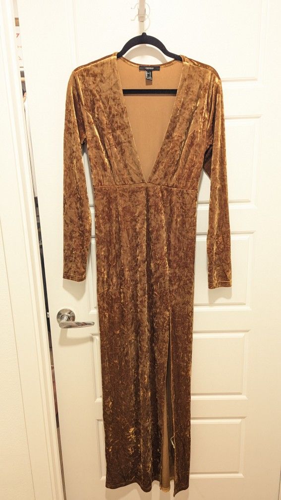 Forever 21 gold Velvet Dress maxi Dress Size Large Fits Like A Sm/Md