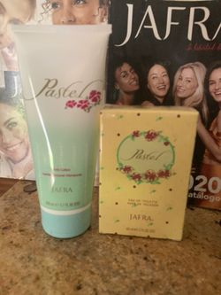 Jafra Set de Perfume y cremas