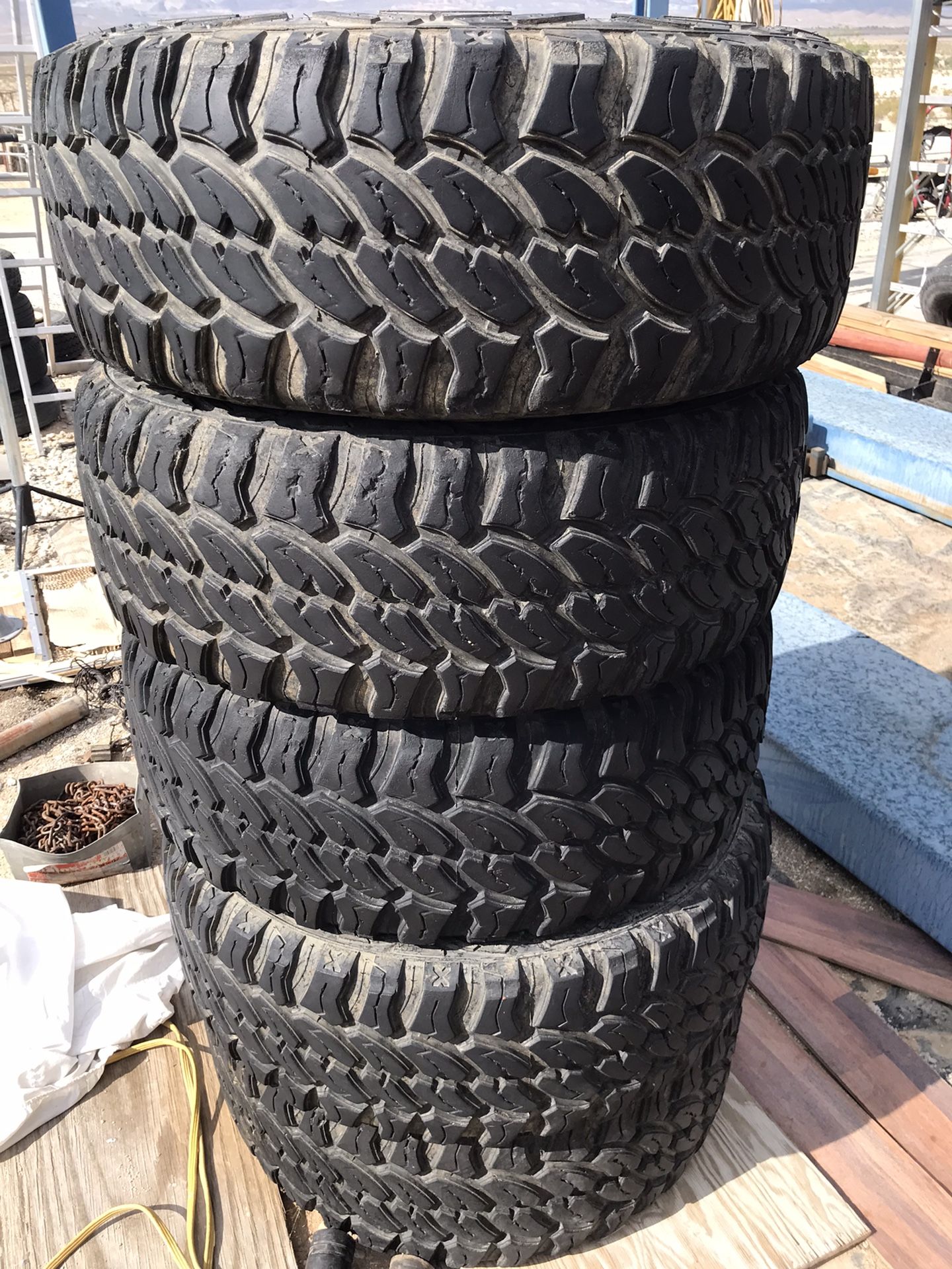 5 Pro Comp LT315 70R 17 Xtreme MT2 Tires
