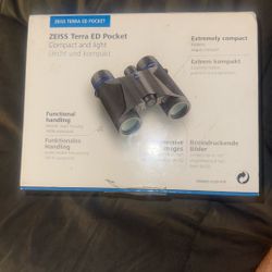 Binoculars 